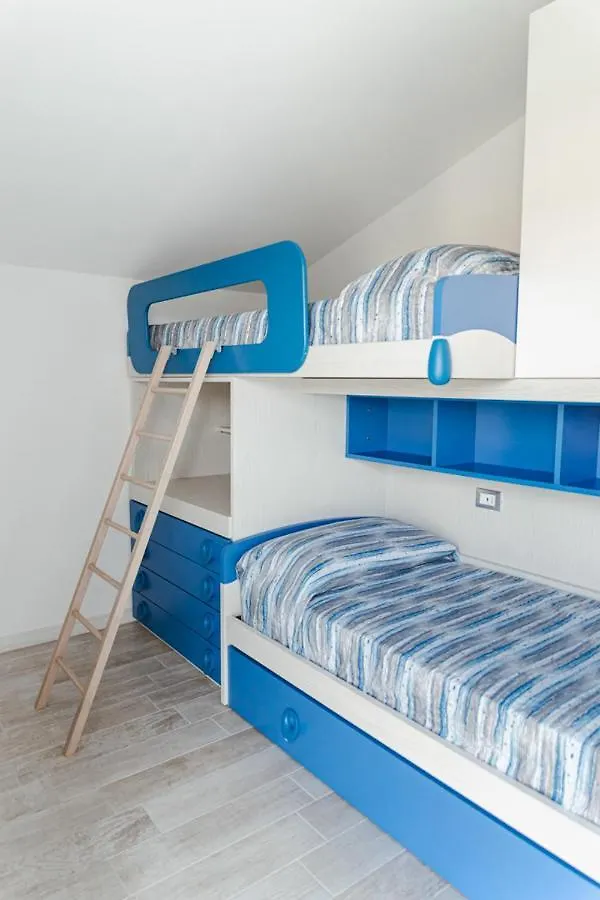מנרבה דל גארדה Minerva Holiday Home איטליה